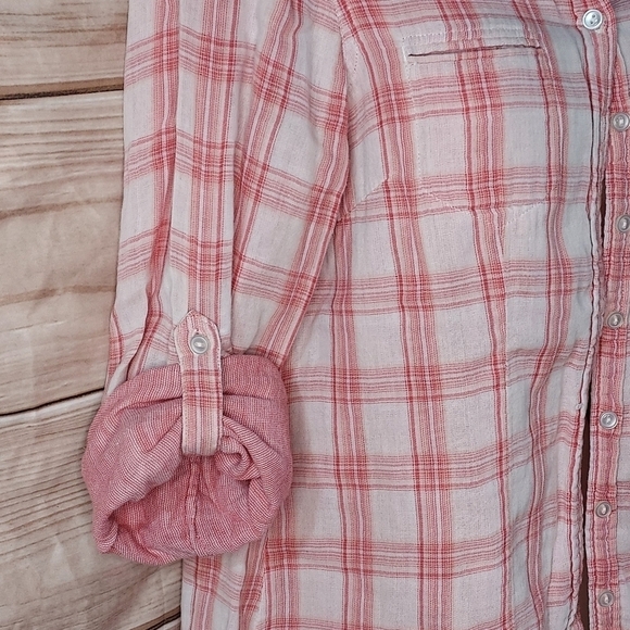 Eddie Bauer shirt button down long sleeve roll tab pink cream plaid print S - Picture 2 of 10